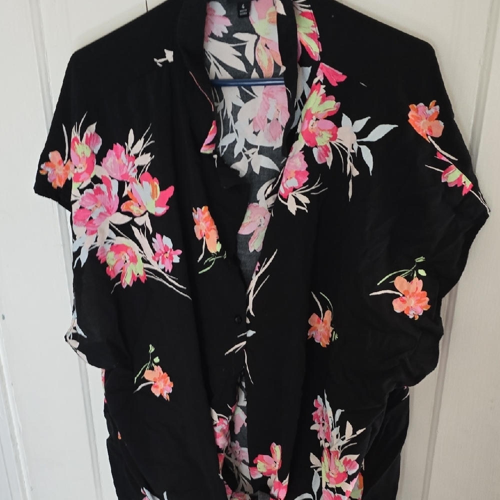 Floral Black Top 021